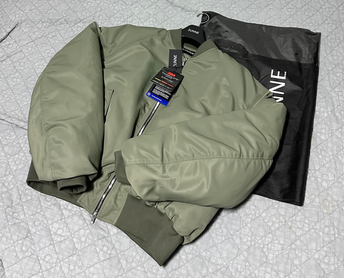 준느/25fw 나일론패디드봄버 카키/L 상품이미지2