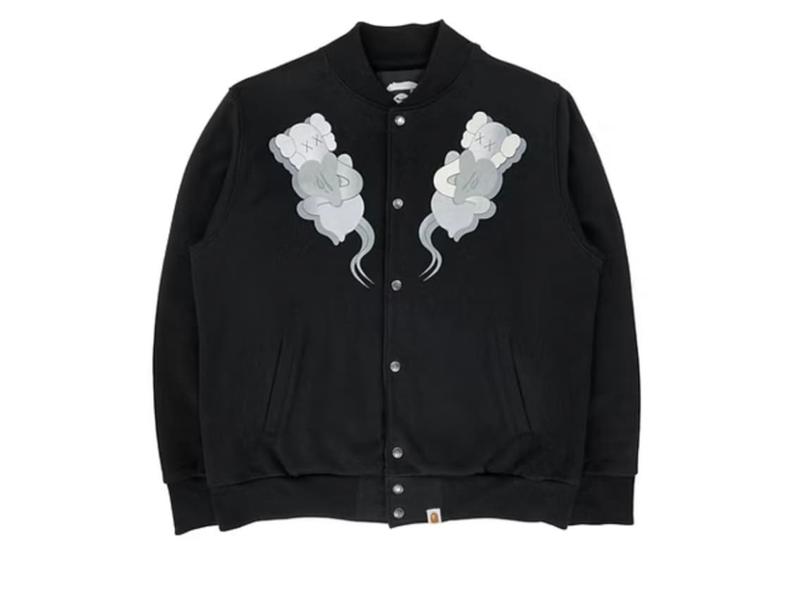 Bape kaws 베이프 카우스 바시티 자켓 상품이미지1