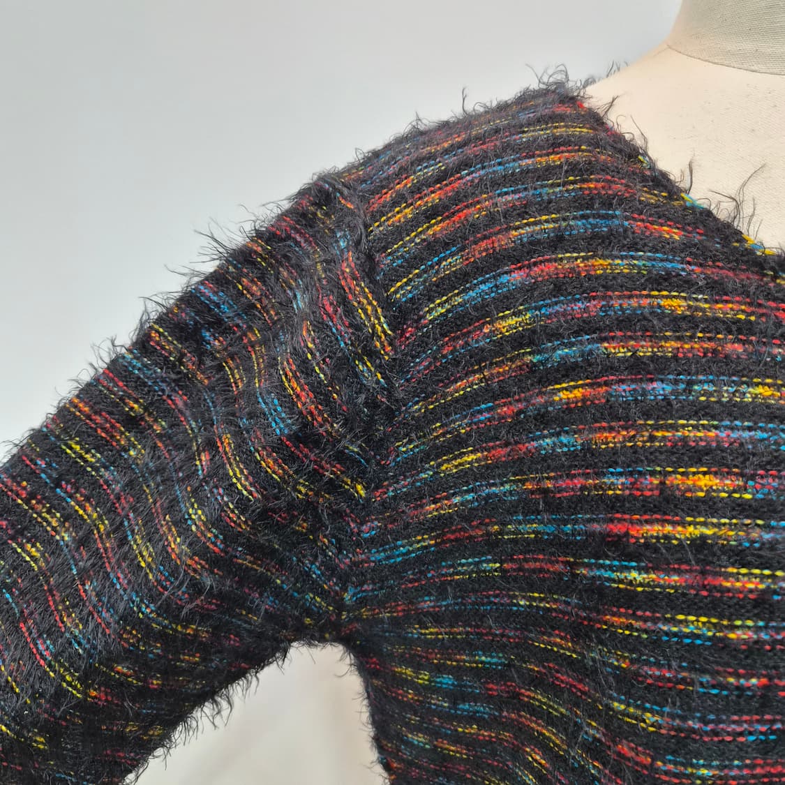 멀티컬러 루즈핏 니트 스웨터 상품이미지3