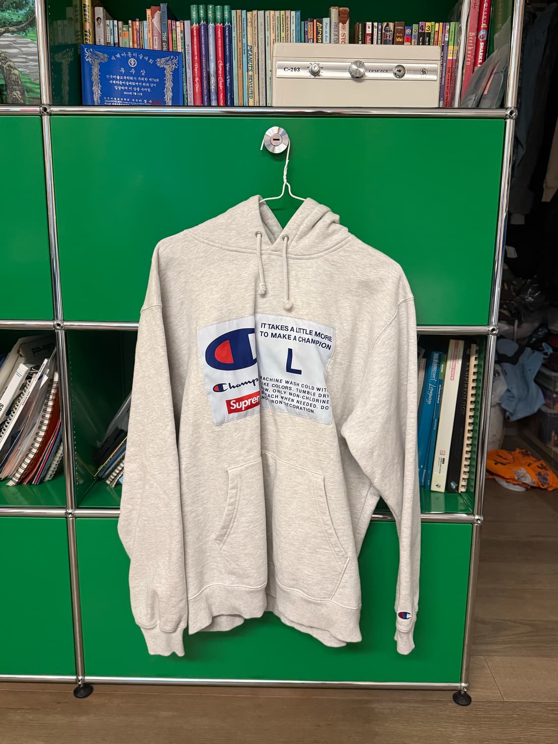 Supreme Champion Label Hooded Sweatshirt 상품이미지1
