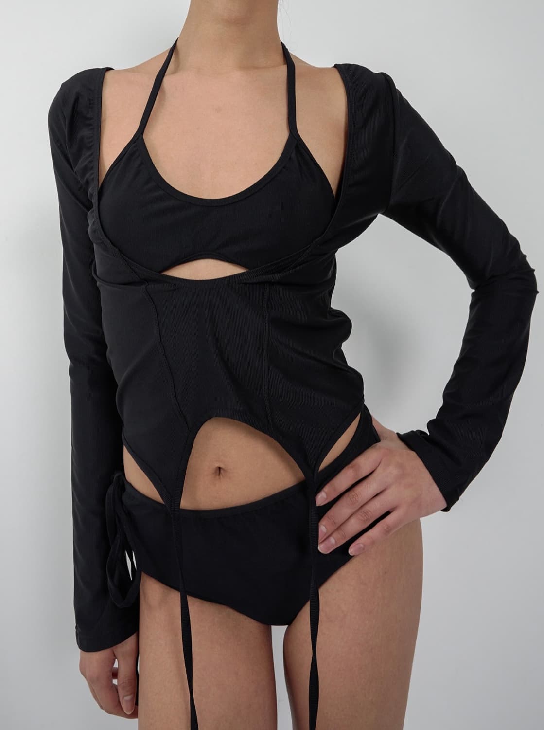 나체 수영복 3-PIECE GARTER SWIM SUIT BLACK 상품이미지4