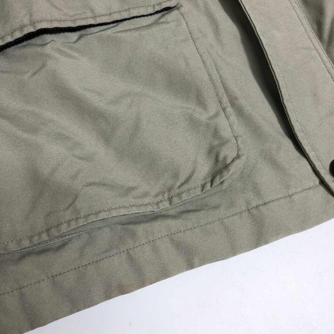 버버리 코듀로이 카라 숏코트 m 상품이미지5