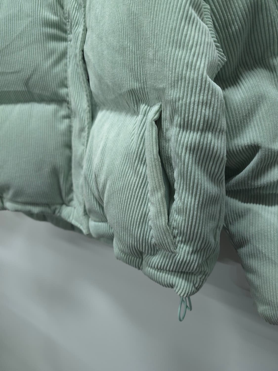 휠라(FILA) 코듀로이 덕다운 패딩 (55~66) 상품이미지9