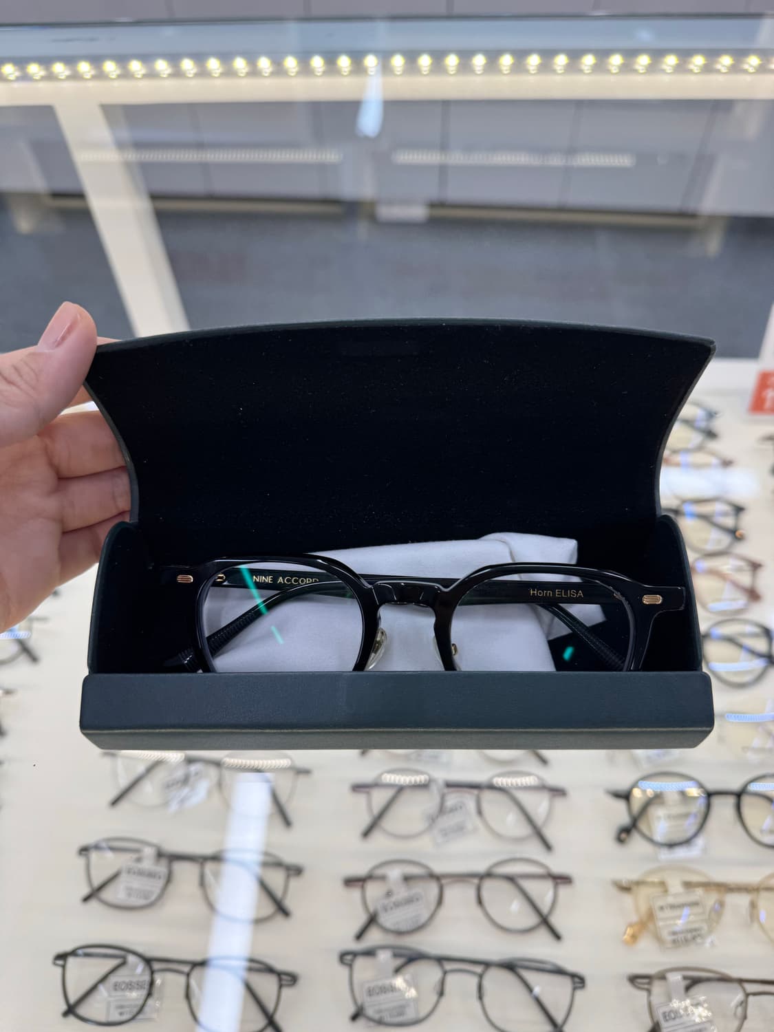 나인어코드 현빈 안경테(horn ELISA) 상품이미지6