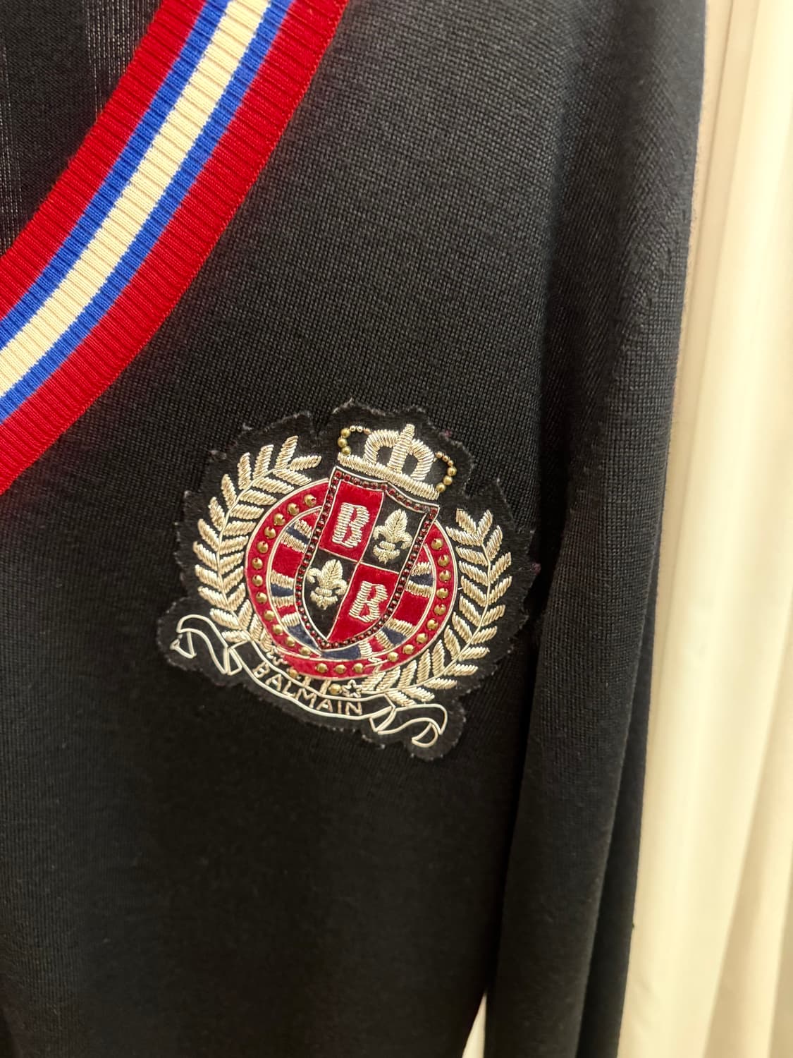 balmain  울 브이넥 상품이미지3