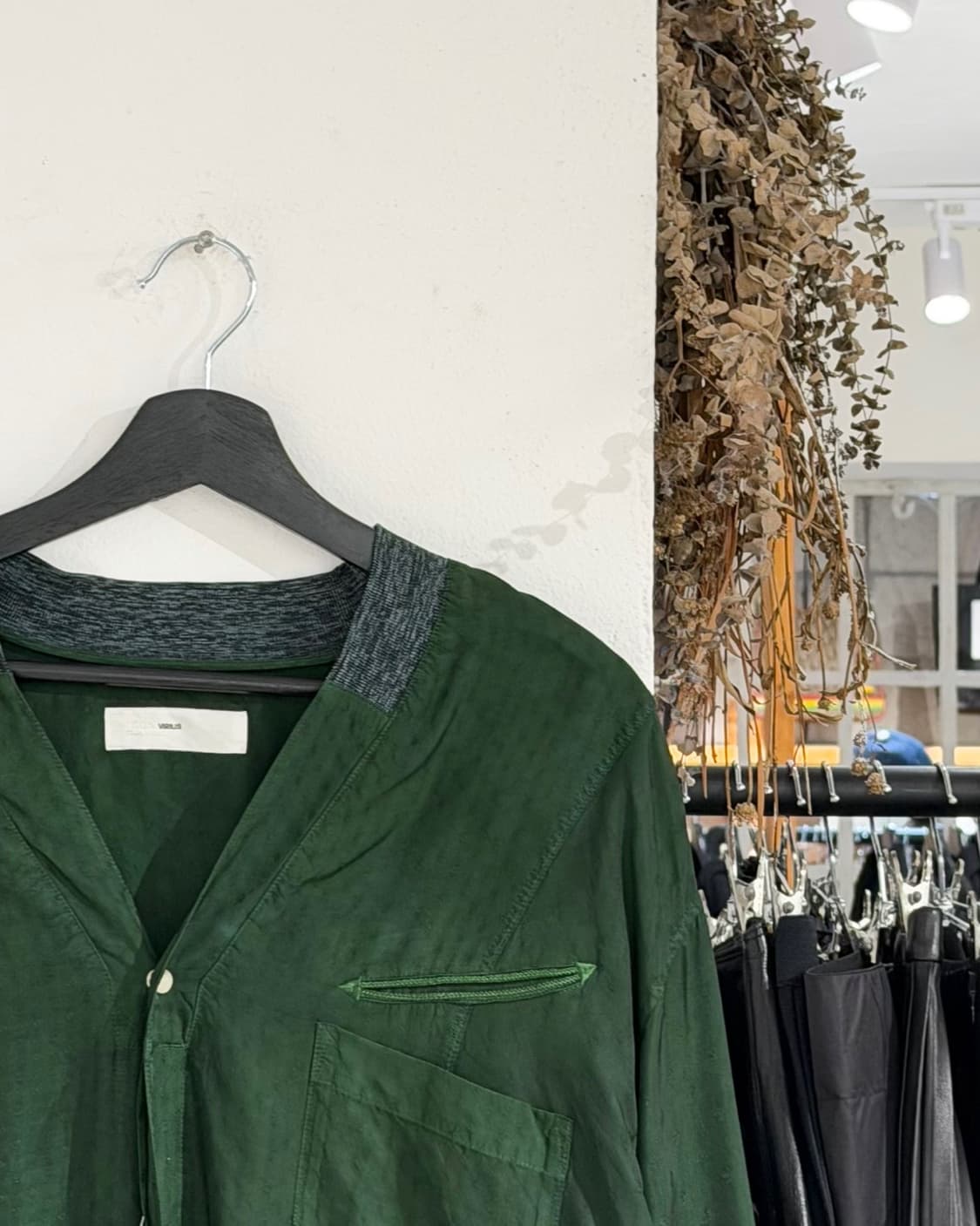 토가 비릴리스 그린 레이온 트윌 셔츠 상품이미지3