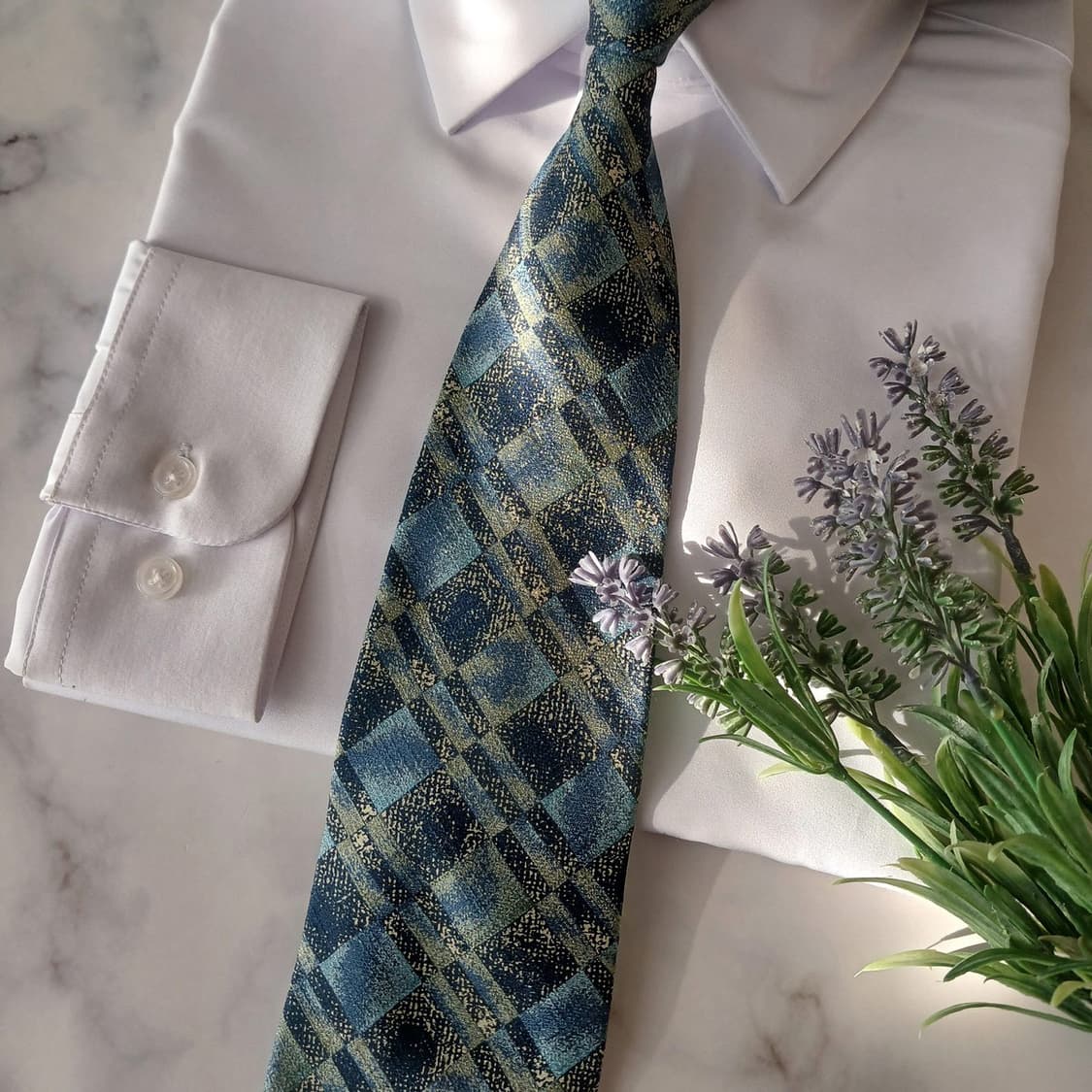 마리끌레르 실크 스카이블루 체크 넥타이 9.4cm A등급 A18958
 상품이미지6