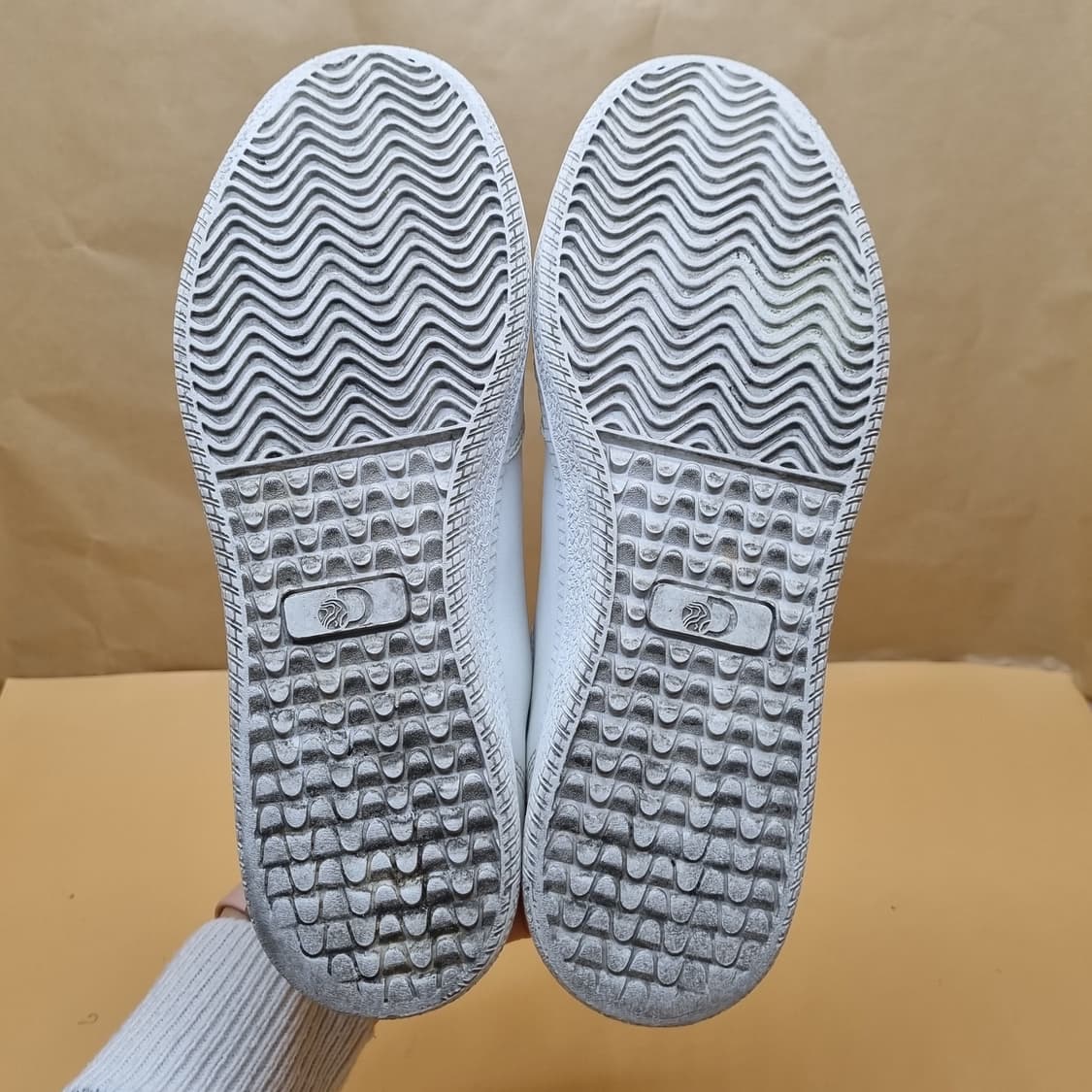 디스커버리 코트네오 스니커즈 250. 상품이미지3