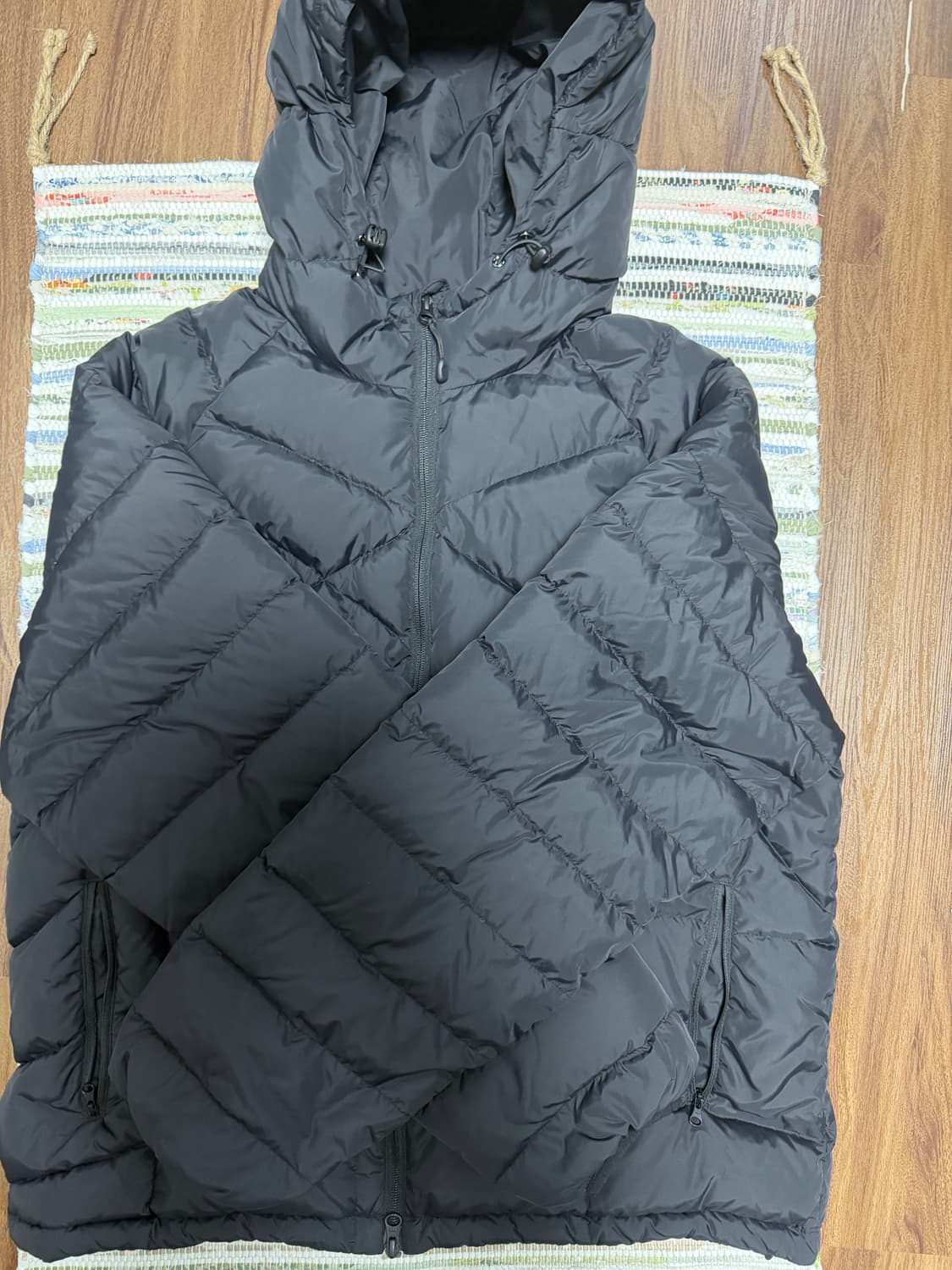 [급처]해칭룸 웹 경량패딩 4 사이즈 24FW 판매합니다 상품이미지1