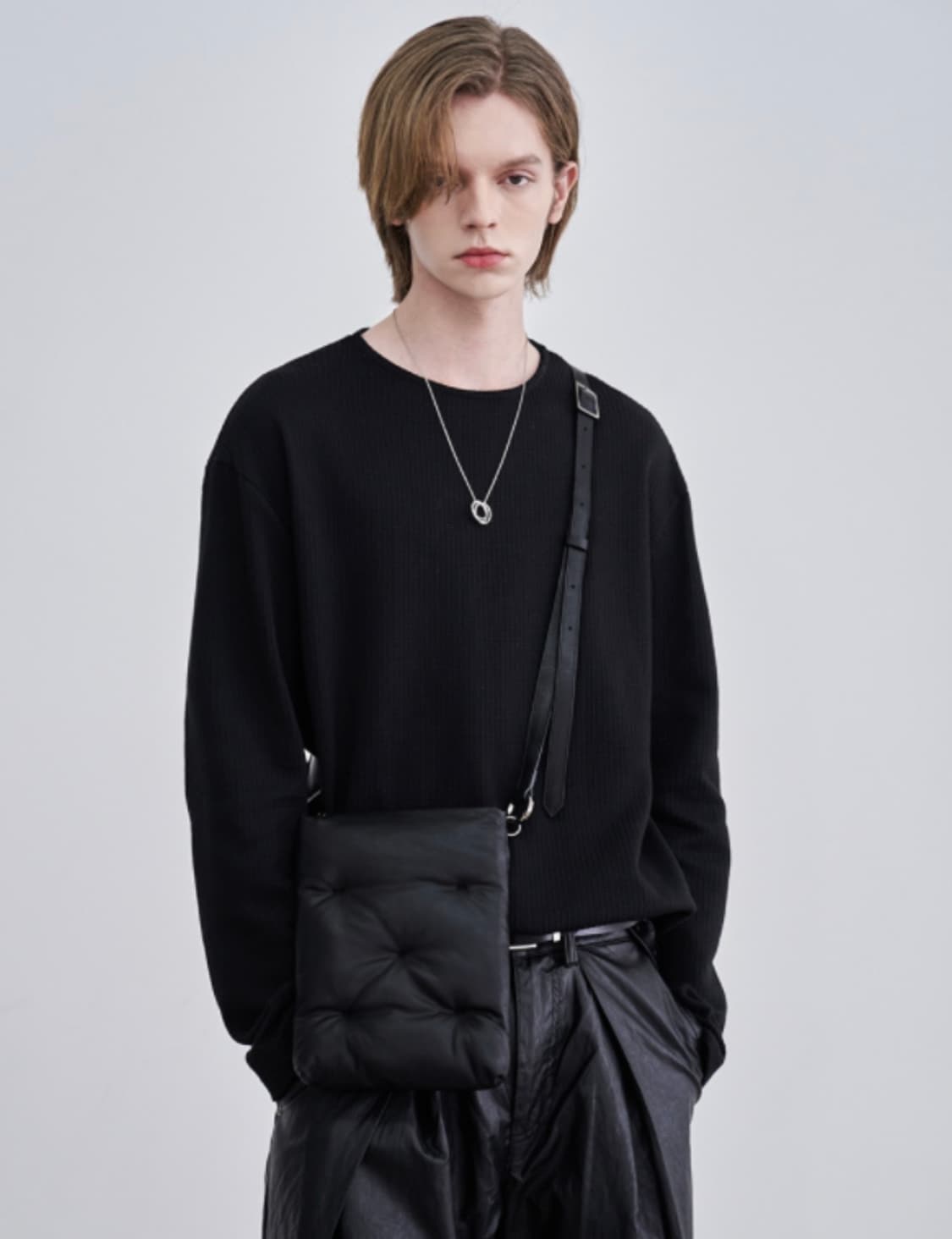 레더리 패더 미니 크로스백 상품이미지4