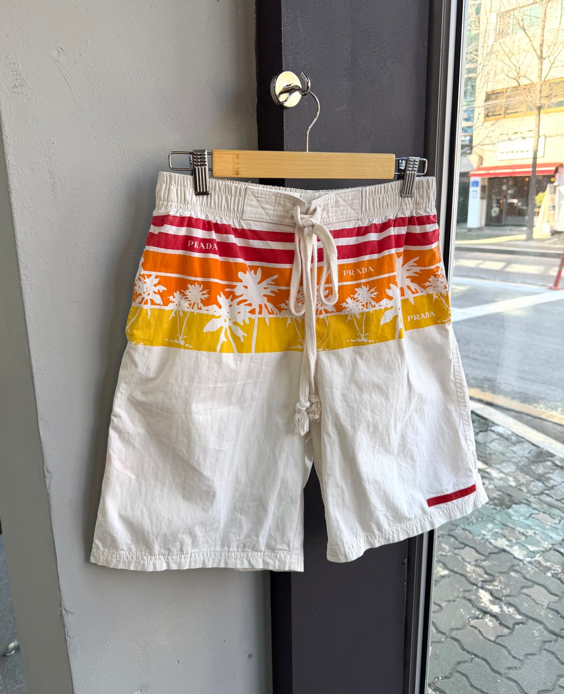 50/ 프라다 스포츠 레드탭 쇼츠팬츠 상품이미지2
