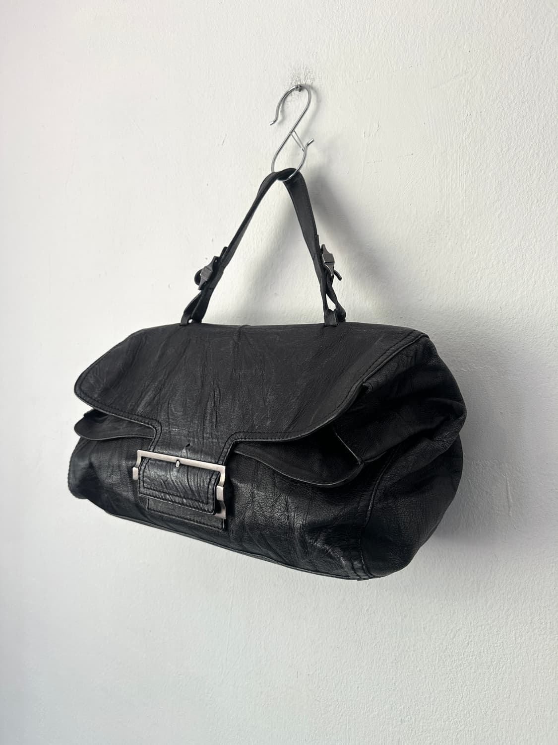 지방시 2000s 워시드 레더 사첼 보스턴백 상품이미지3