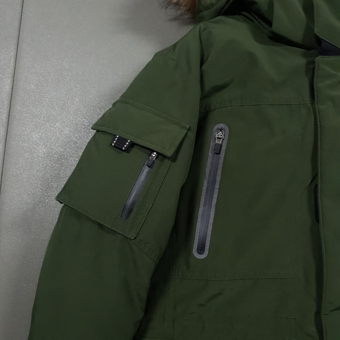 L (100) 아이더 노바 다운 자켓 후드퍼 헤비 덕다운 패딩 점퍼 카키 상품이미지4