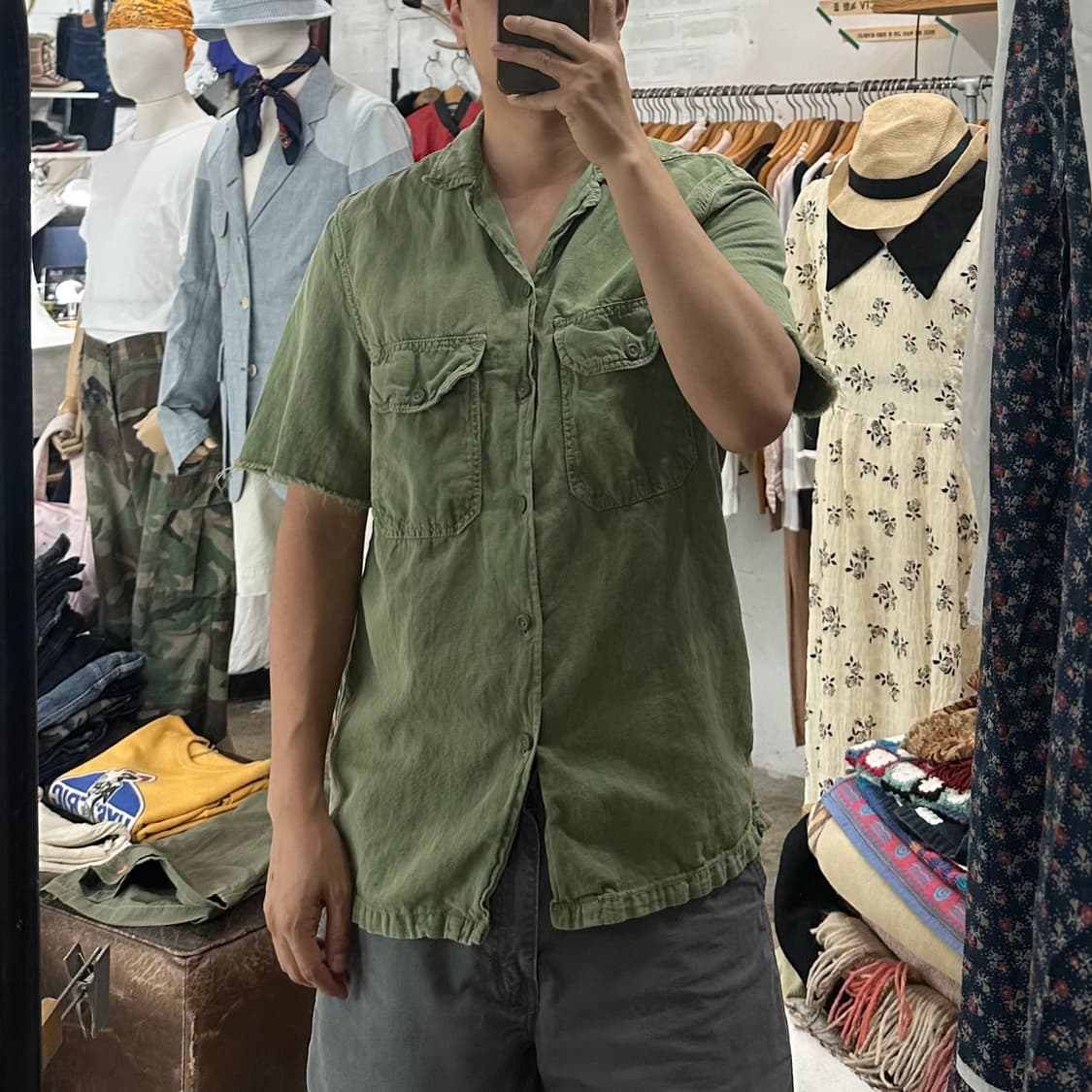 (착용컷) ZARA 퍼티그 커팅 반팔 셔츠 (남성용 M) 상품이미지3