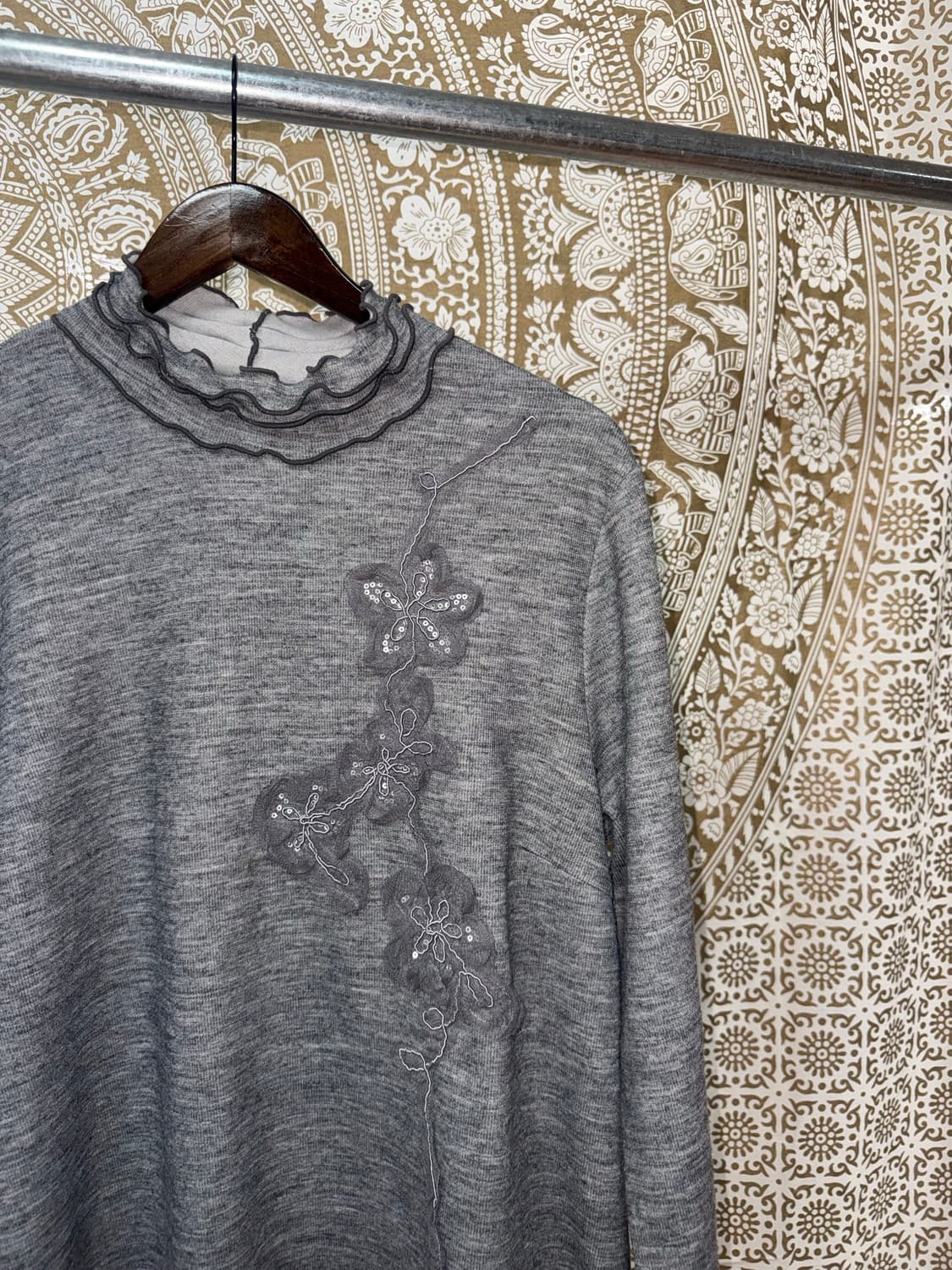 빈티지 플라워자수 프릴 긴팔티  상품이미지4