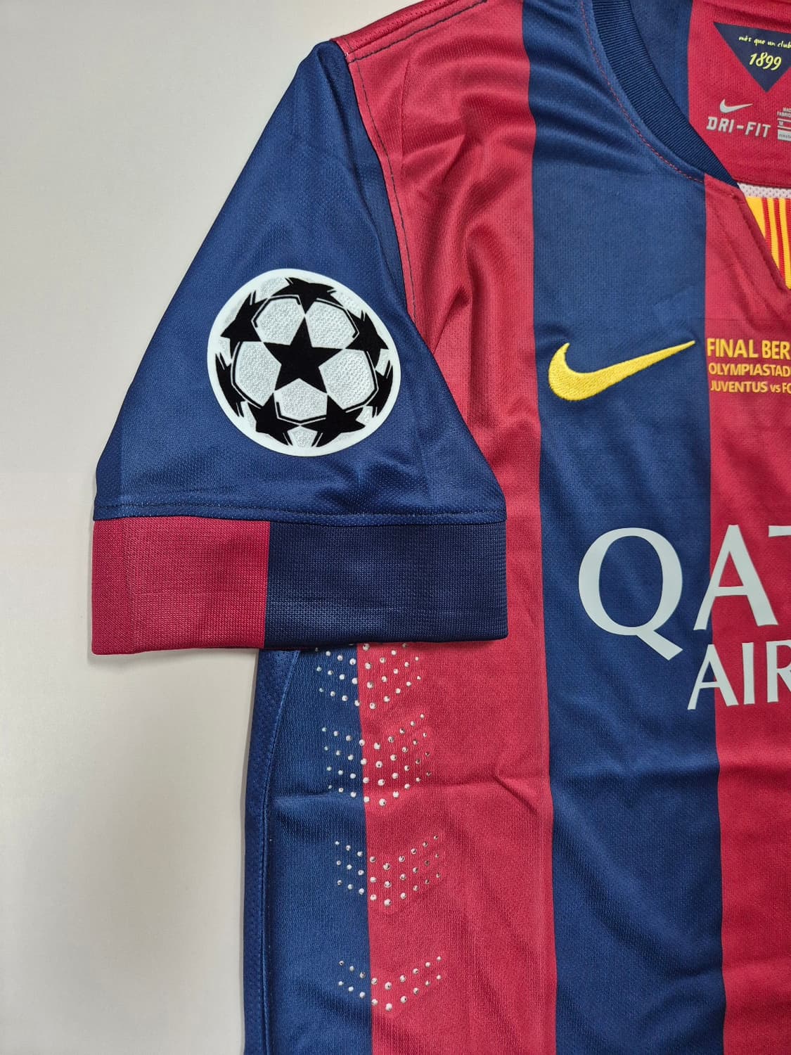 14-15시즌 바르셀로나 홈 사비 에르난데스 유니폼 M 챔스결승패치 상품이미지4