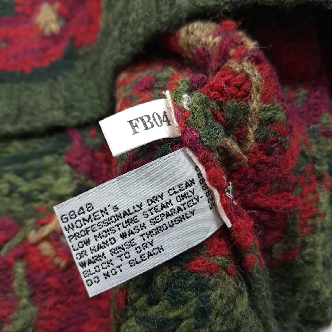 CL050 S 엘엘빈 포레스트 그린 플로럴 자수 헤비 울 하이넥 니트 상품이미지5