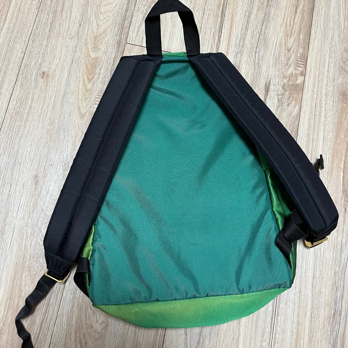 이스트팩 언더커버 사틴 백팩 상품이미지4