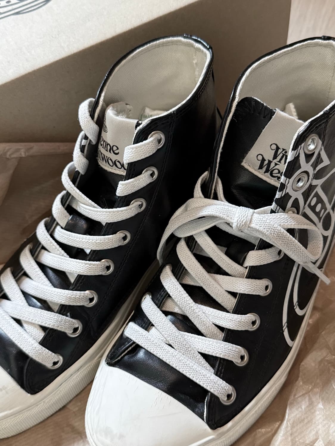 비비안웨스트우드 플림솔 하이탑 스니커즈 38 상품이미지3