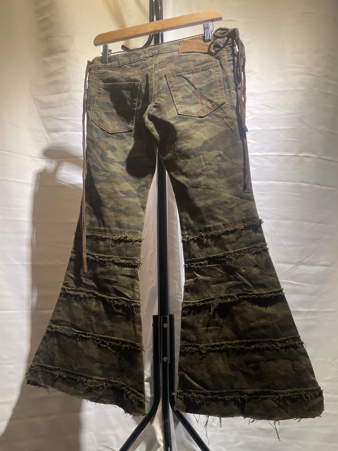 L.G.B CAMO BELLBOTTOM HAGIS PANTS (26) 상품이미지2