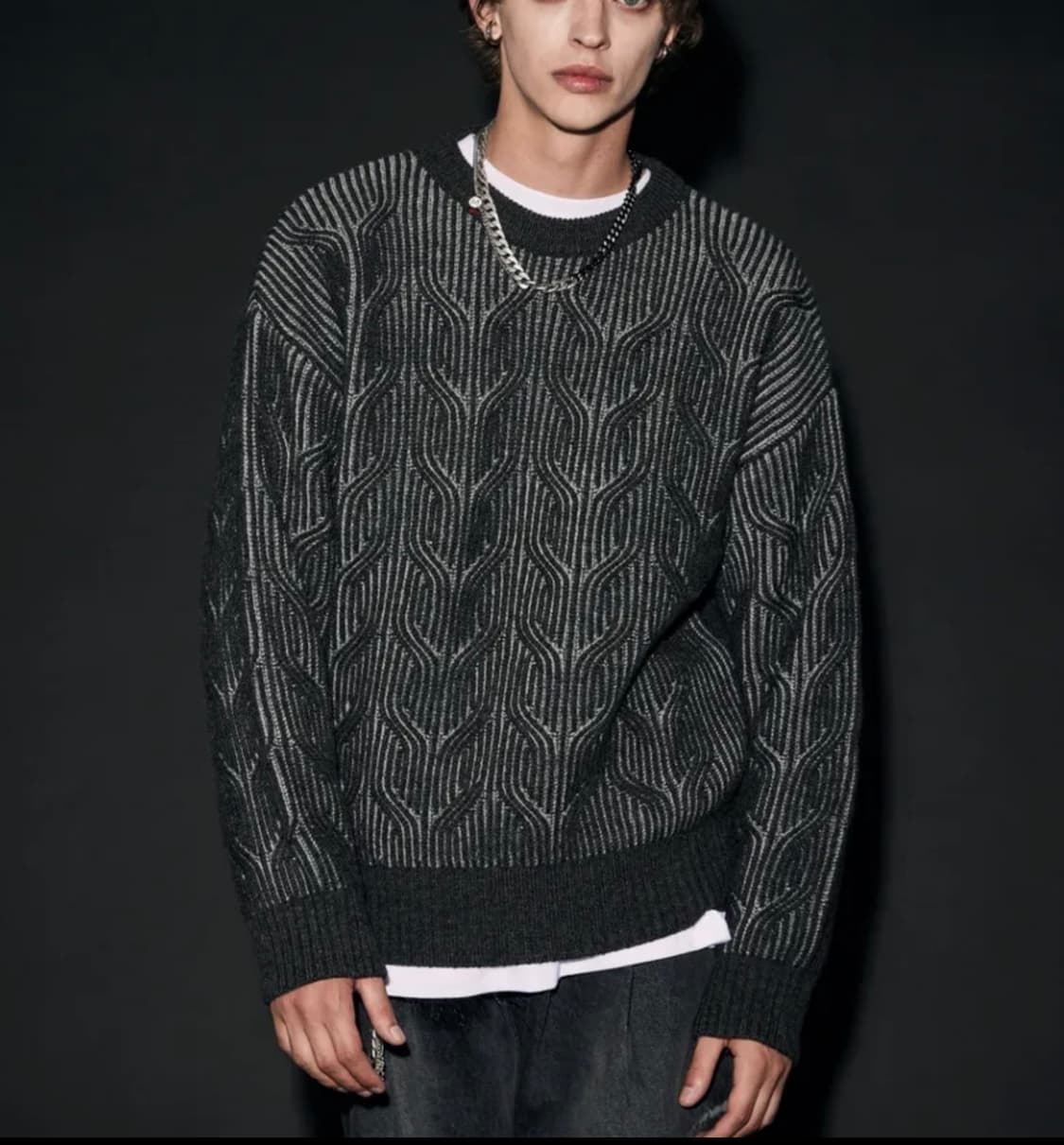 [L]메종미네드 오버핏 케이블 니트/챠콜 상품이미지2