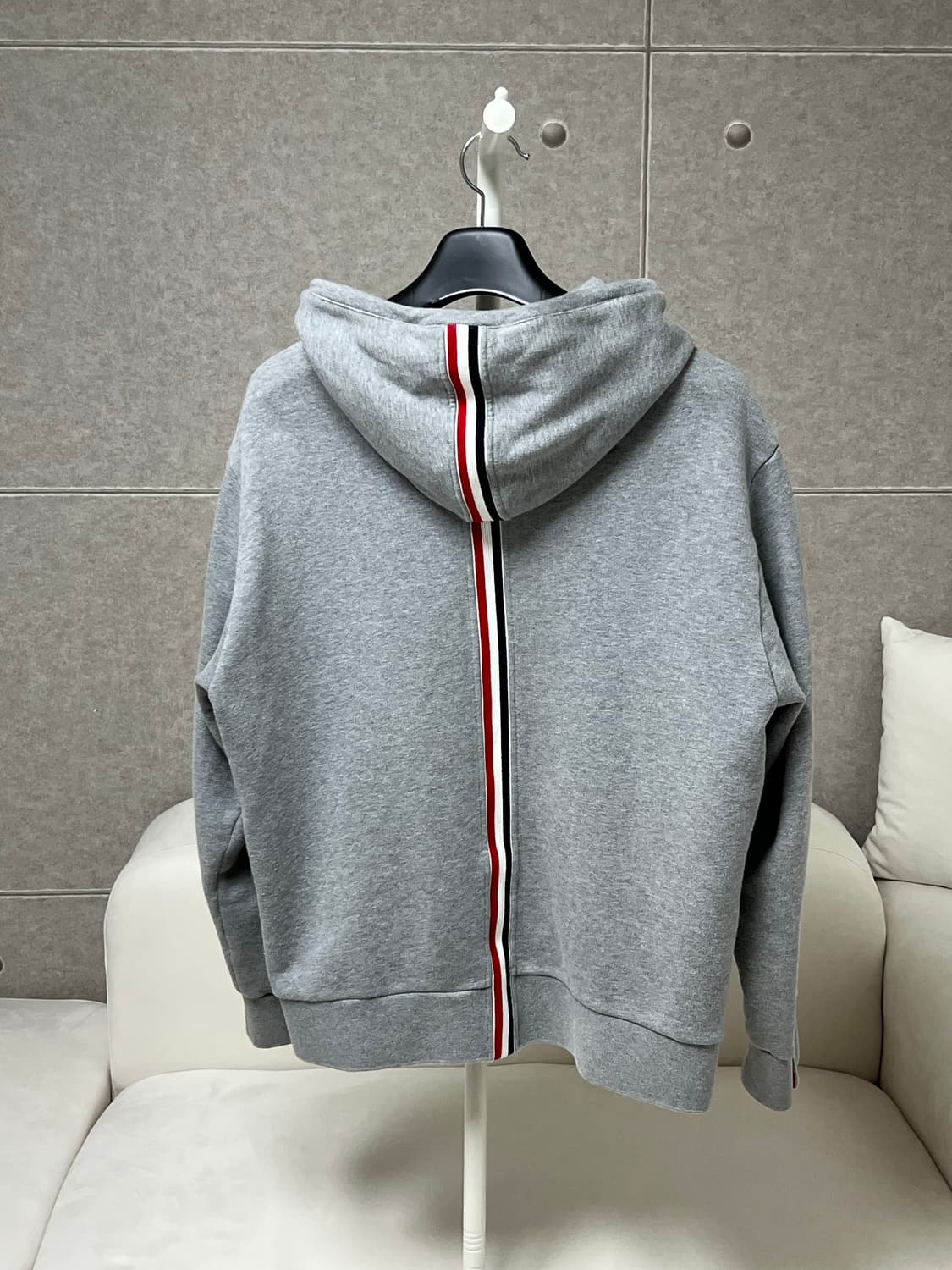 [정품] 4 톰브라운 백삼선 후드집업 그레이 상품이미지1