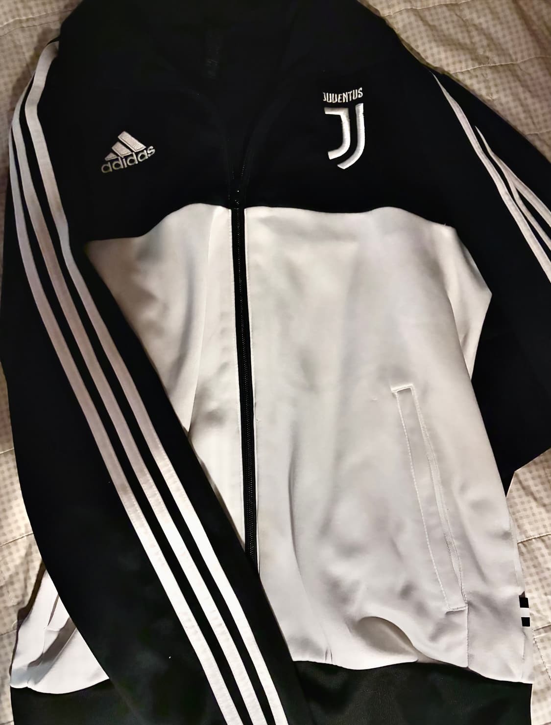 아디다스 유벤투스 져지 트랙탑 상품이미지2