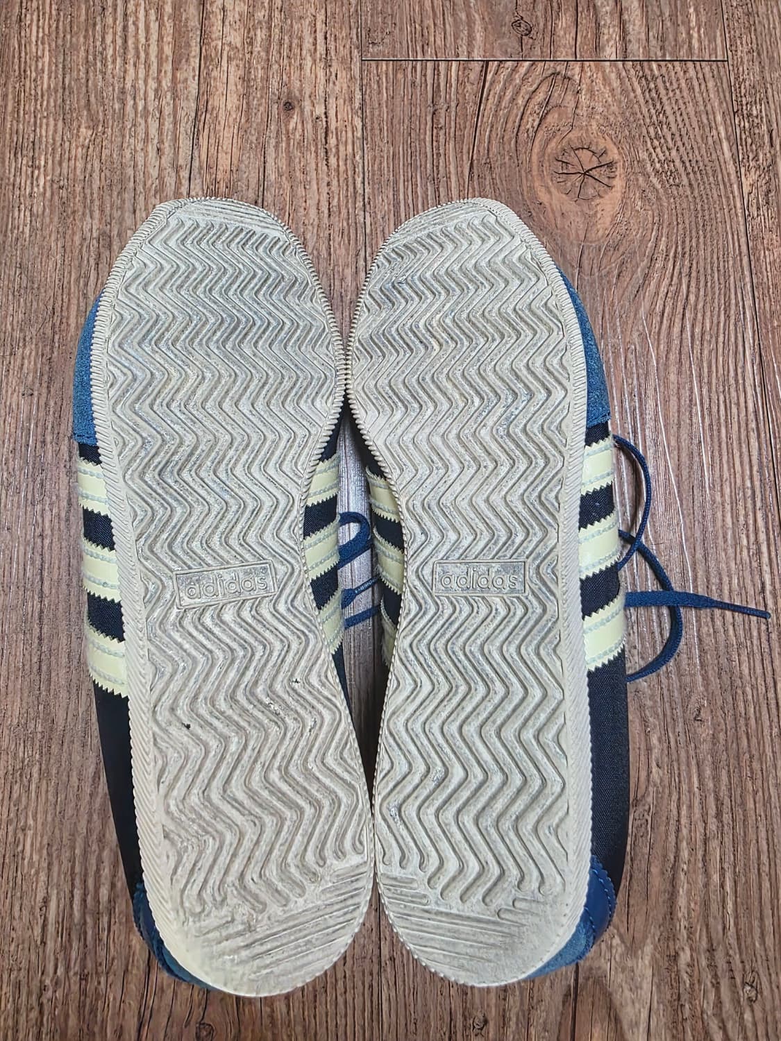 아디다스 x 웨일즈 보너 재팬 슈즈 레전드 잉크 265사이즈 팝니다 상품이미지7