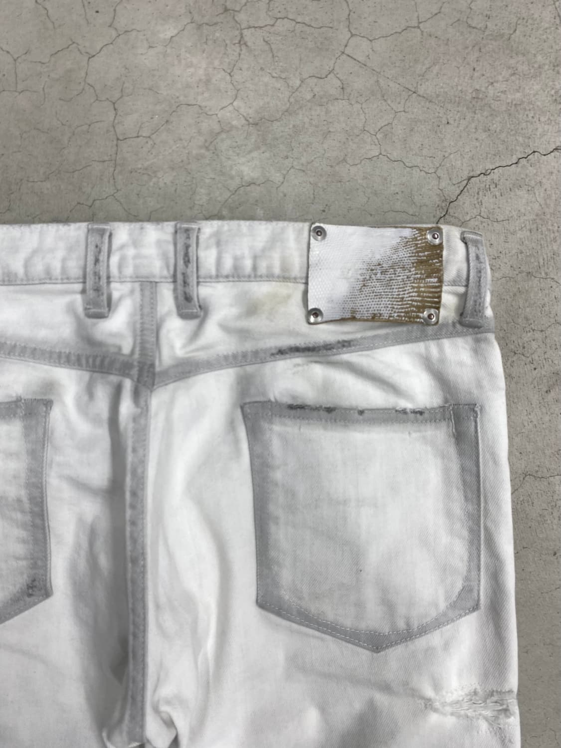 이사무 카타야마 레더 믹스 디스트레스드 팬츠 상품이미지9