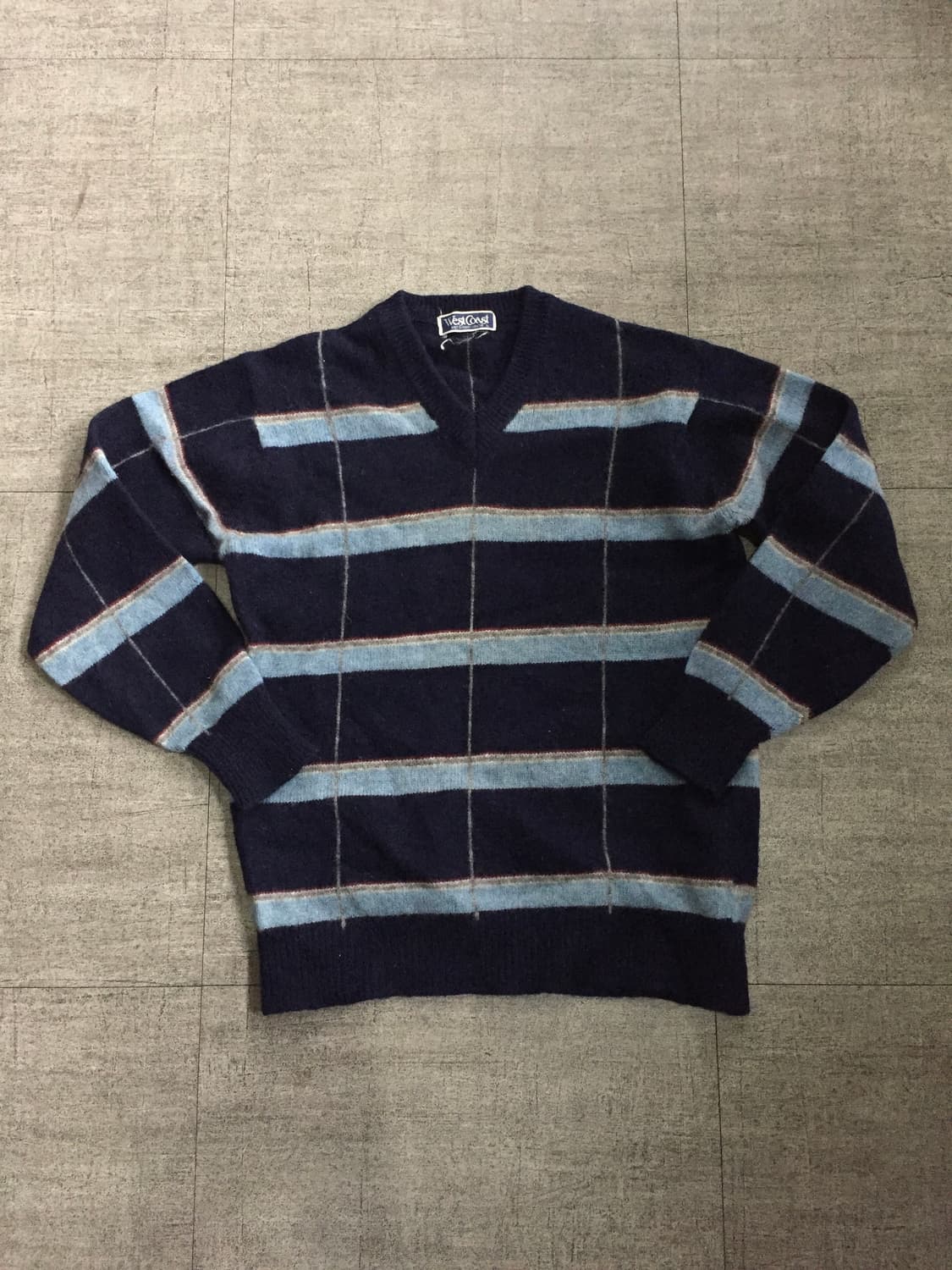 일본빈티지 Westcoast 올드스쿨아메카지 스트라이프 브이넥 니트스웨터 상품이미지1