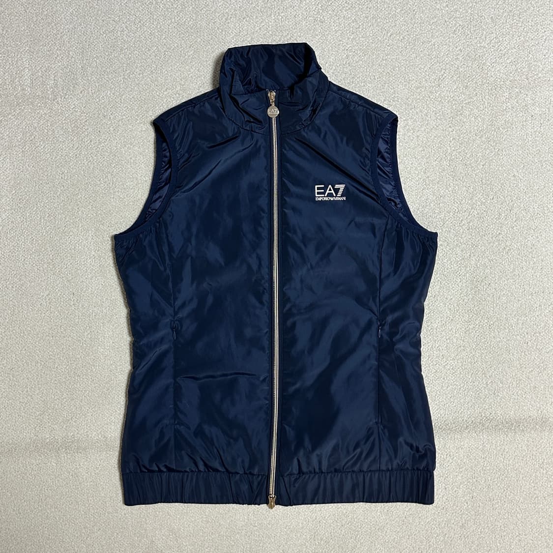 엠포리오 아르마니 EA7 투웨이 경량 조끼 상품이미지1