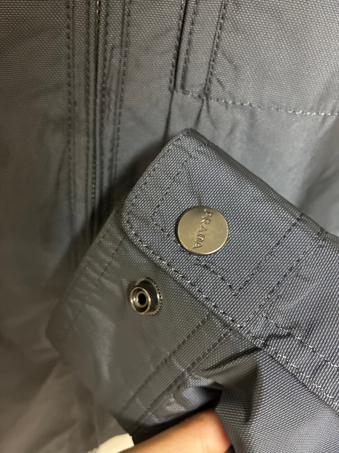 프라다 바람막이 상품이미지5