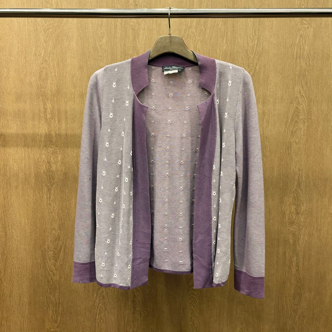 살바토레 페라가모 라이트 웨이트 오픈 가디건 간치니 패턴 디테일 퍼플 상품이미지2