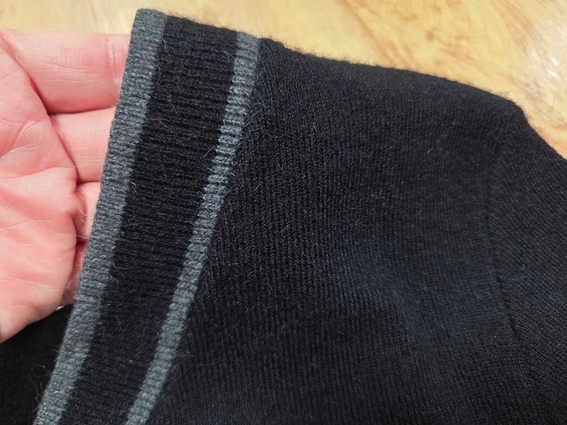 아틀리에나인(Atelier Nain) 클래식 배색라인 V넥 니트원피스 5 상품이미지7