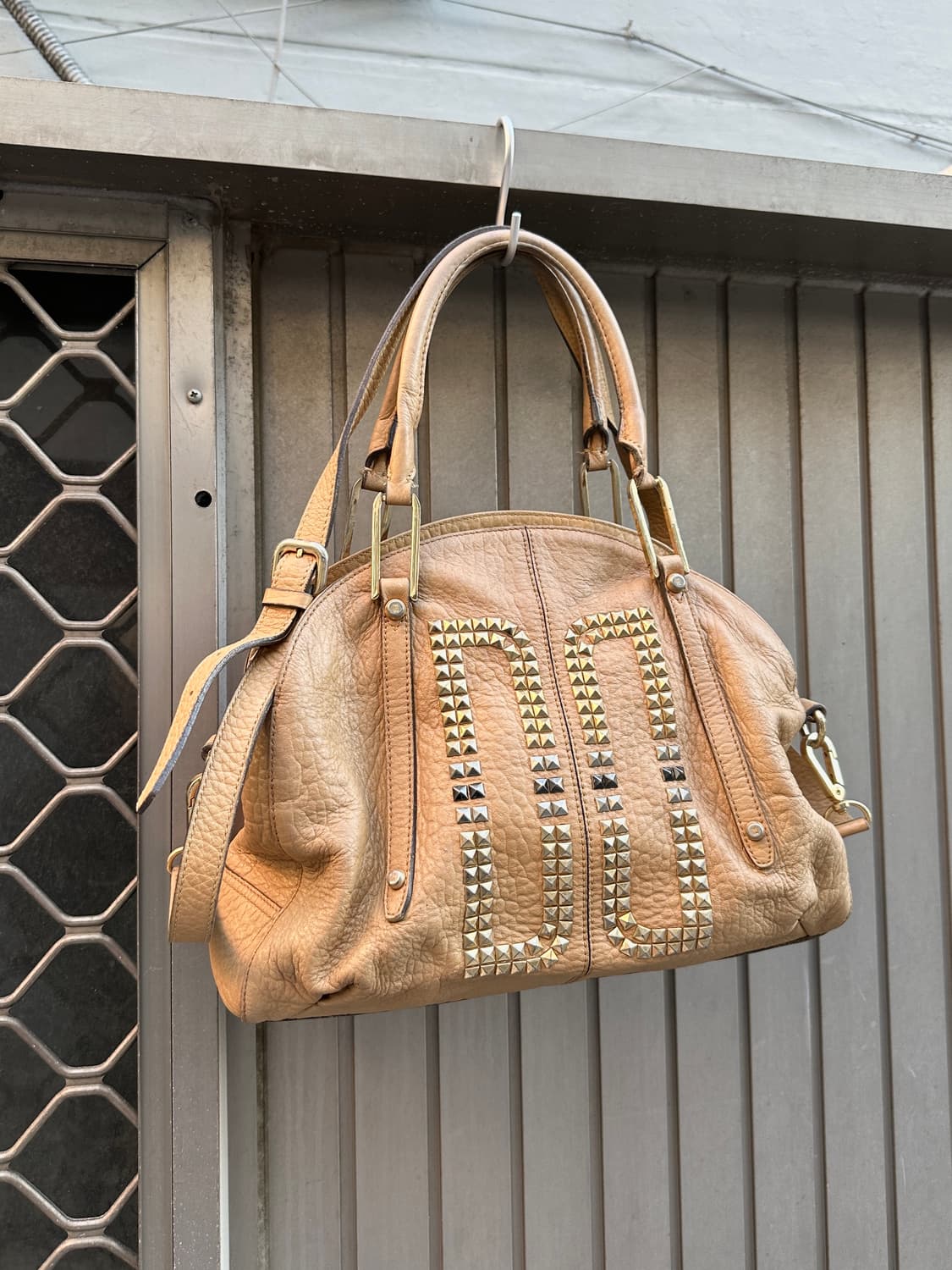 Daks leather stud bag 상품이미지1