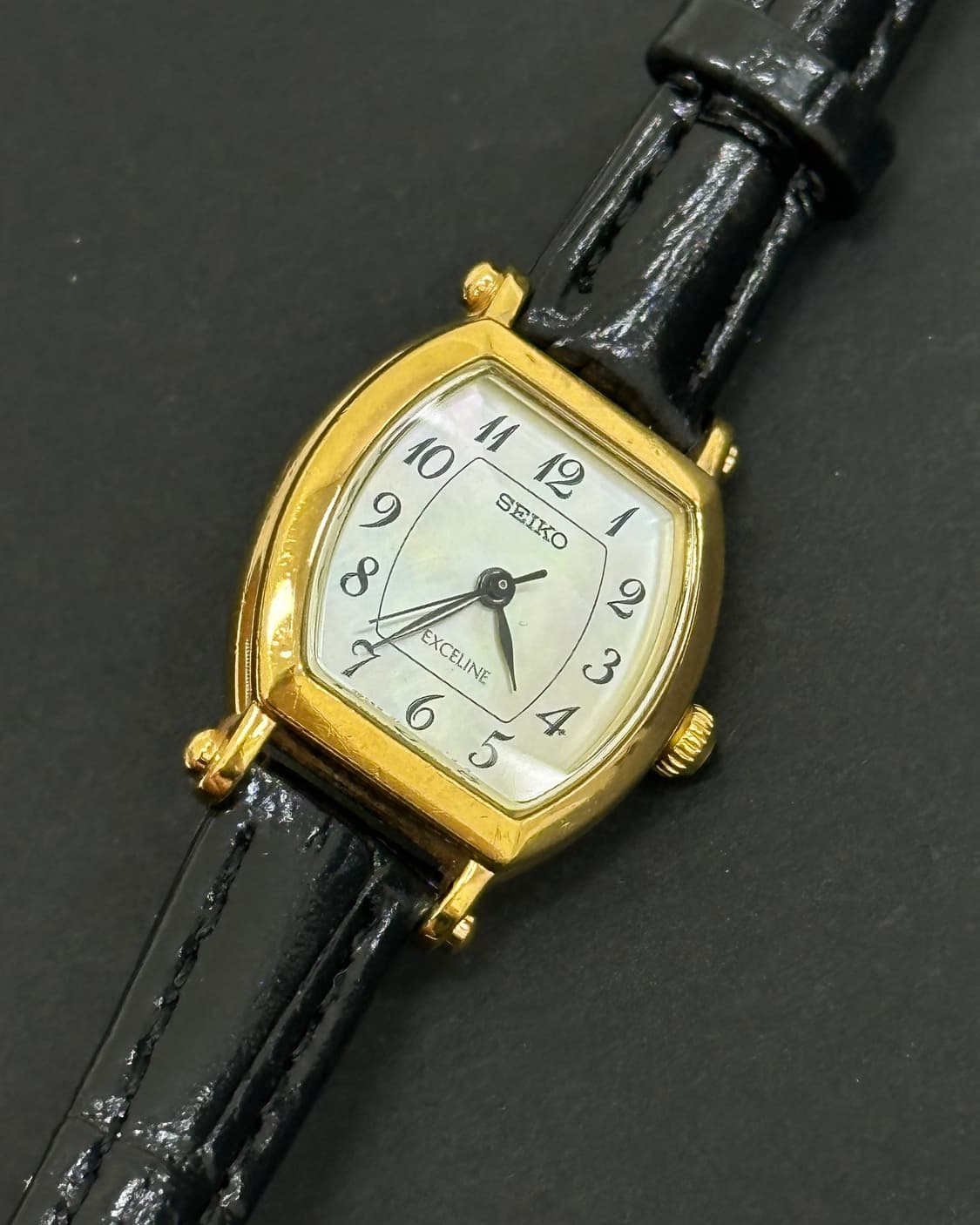 세이코 엑셀린 자개 다이얼 쿼츠 시계 상품이미지6