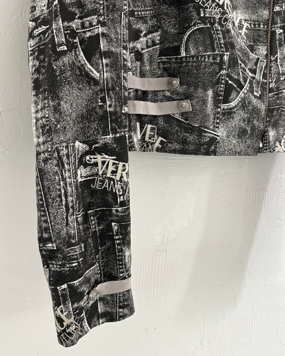Versace 베르사체 진스 꾸뛰르 그레이 데님 프린트 자카드 자켓  상품이미지8