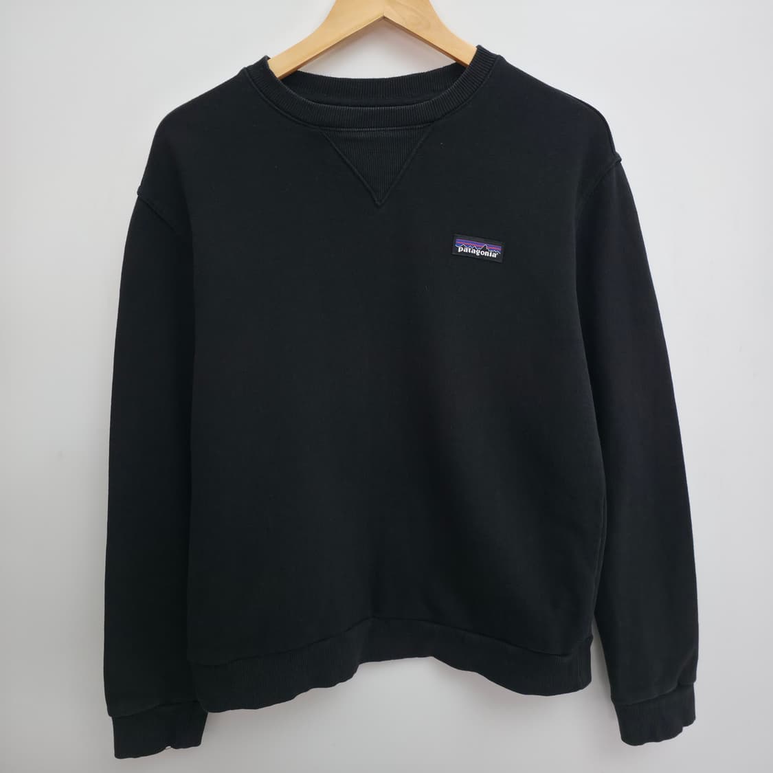[S] 파타고니아 블랙 맨투맨 상품이미지1