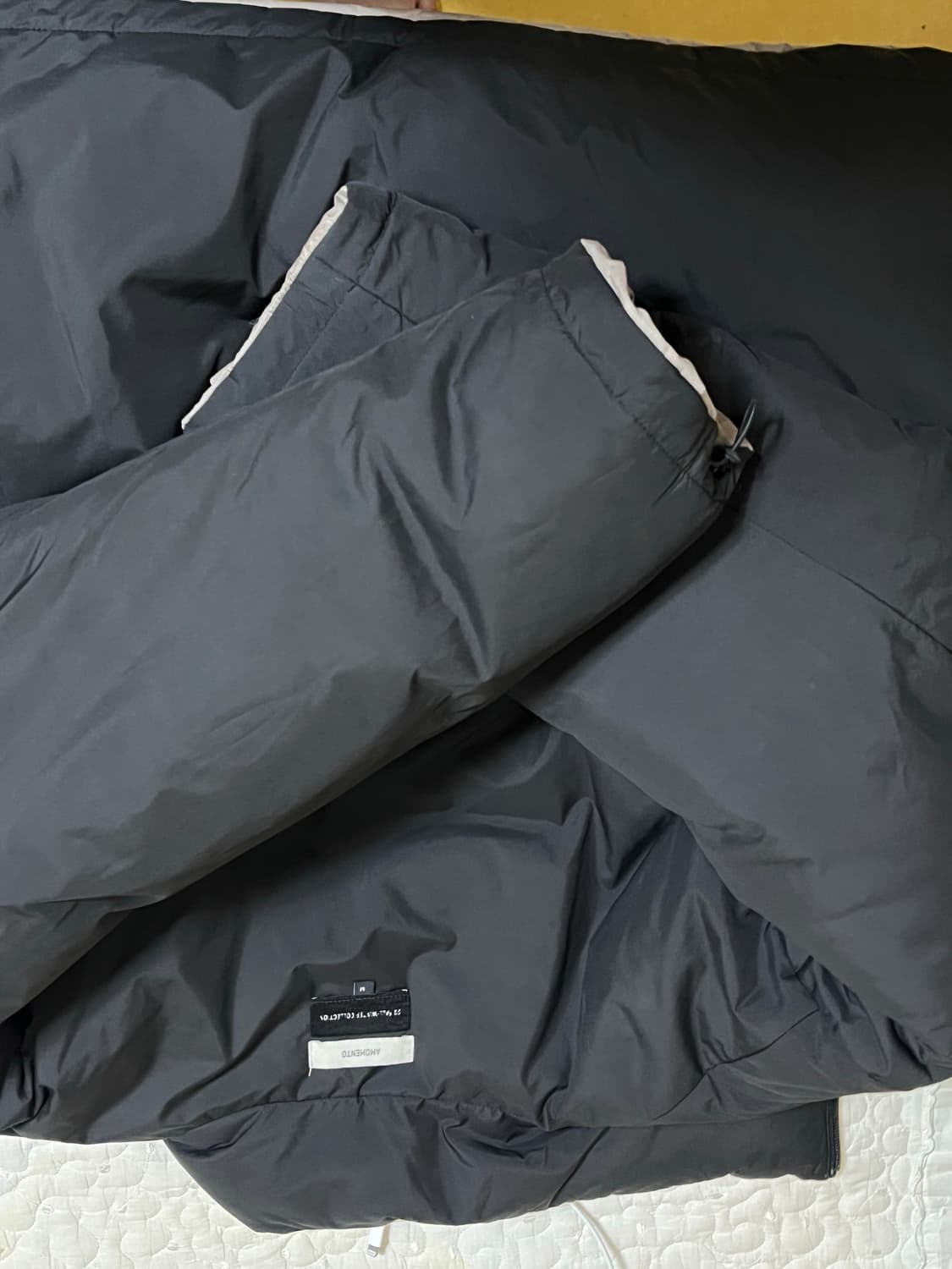 아모멘토 19fw 리버시블 패딩 상품이미지5