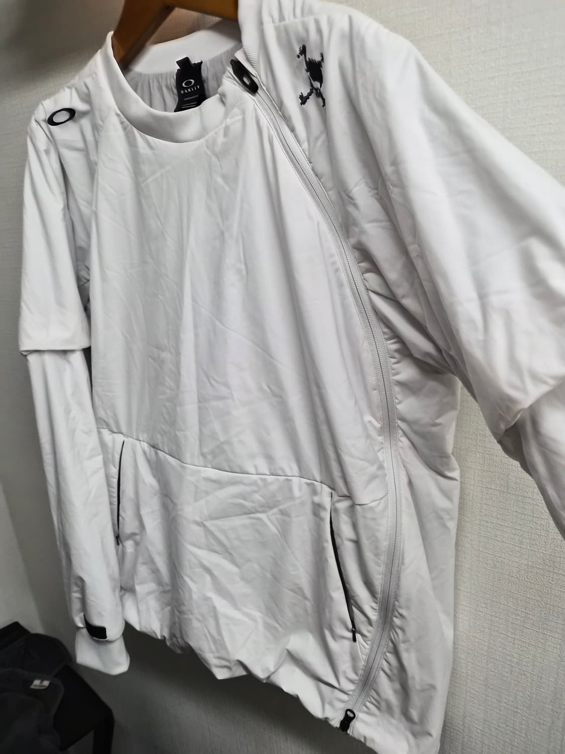 2XL) 오클리 스컬 액티브 풀오버 점퍼 팝니다 상품이미지3