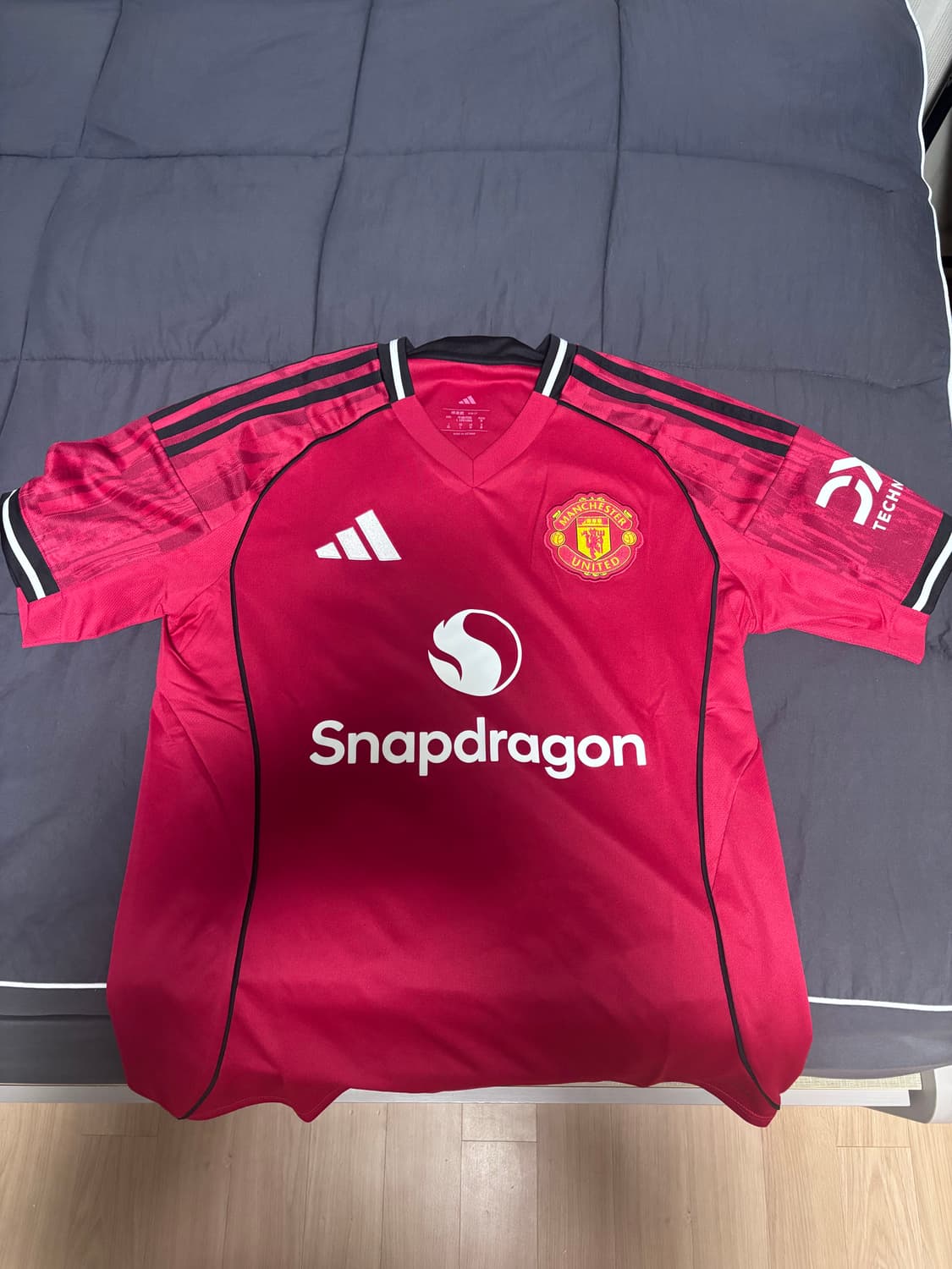 맨체스터유나이티드 24/25 L사이즈 판매합니다 상품이미지3