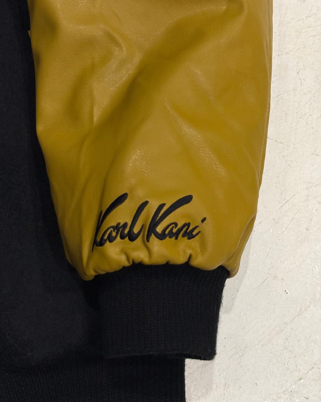 칼카니 풋볼 헬멧 배색 바시티 자켓 상품이미지3