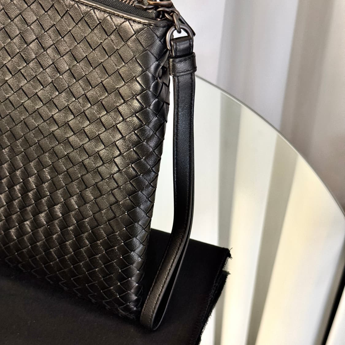 [새상품급] 보테가베네타 인트레치아토 블랙 클러치 상품이미지6