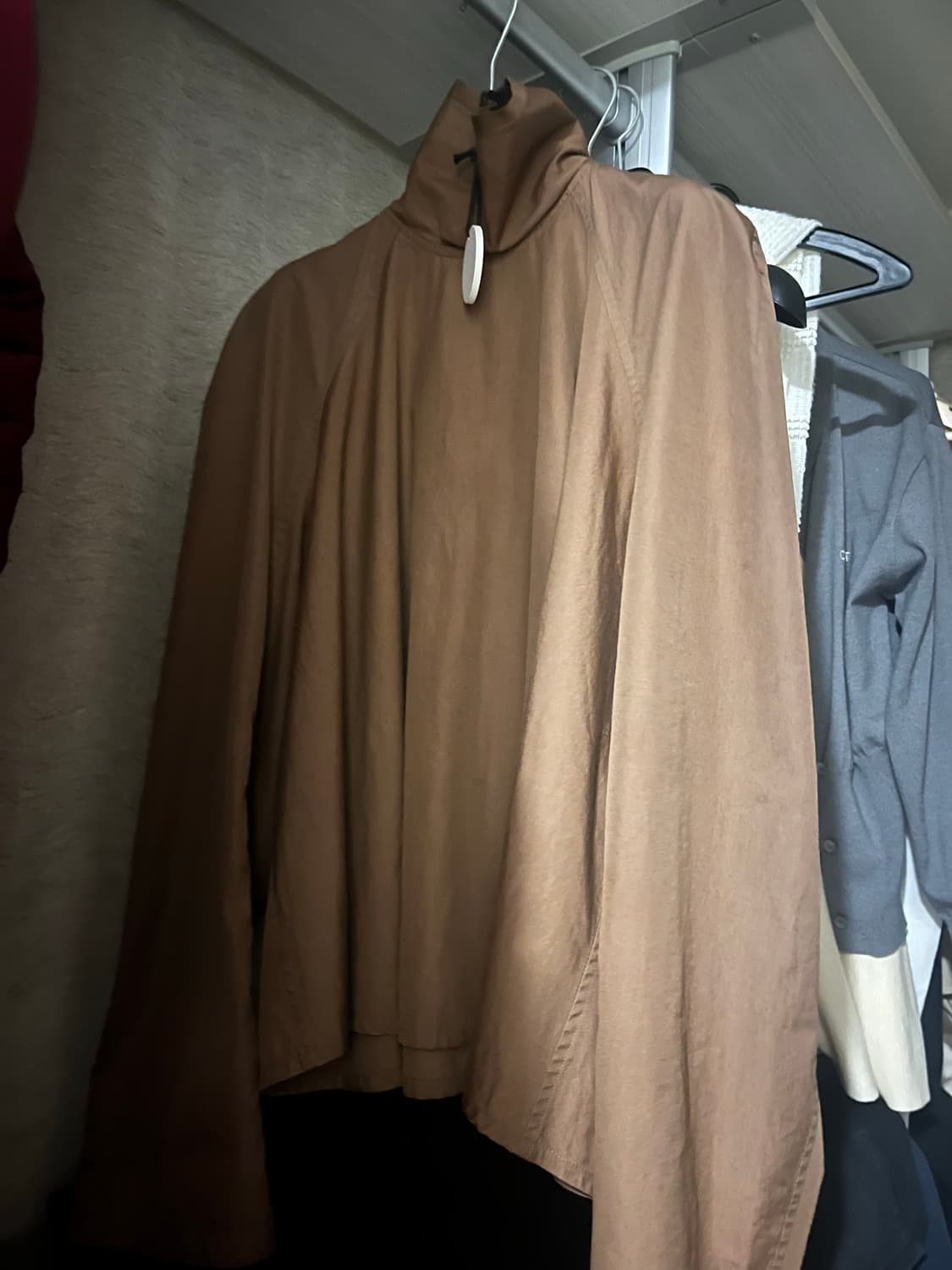 맥시블라우스 브라운 34 상품이미지1