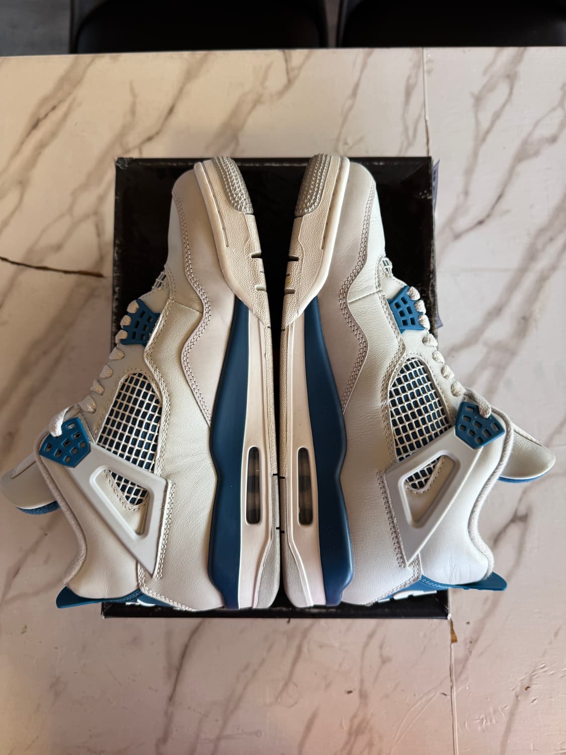 조던4 레트로 인더스트리얼 블루(2024) 265 팝니다 상품이미지3