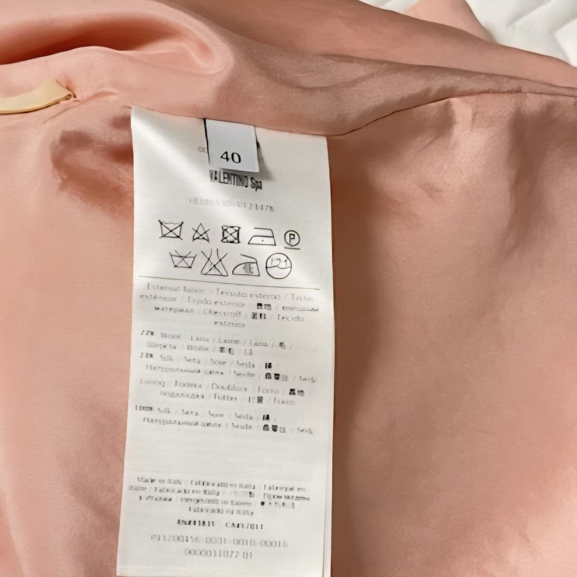 발렌티노 슬리브리스 블라우스 (55/표기40) 상태굿/드라이완료 상품이미지4