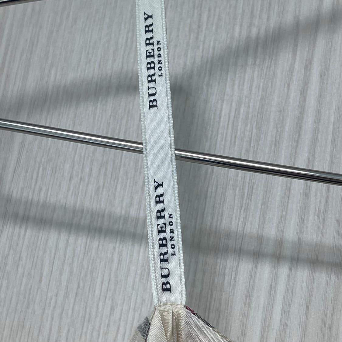 버버리 아이보리 스커트 5 사이즈 상품이미지3