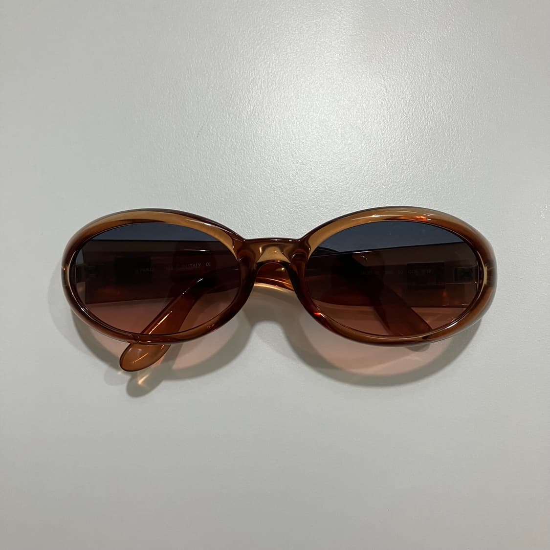 FENDI 펜디 주카로고 오발 선글라스 상품이미지5