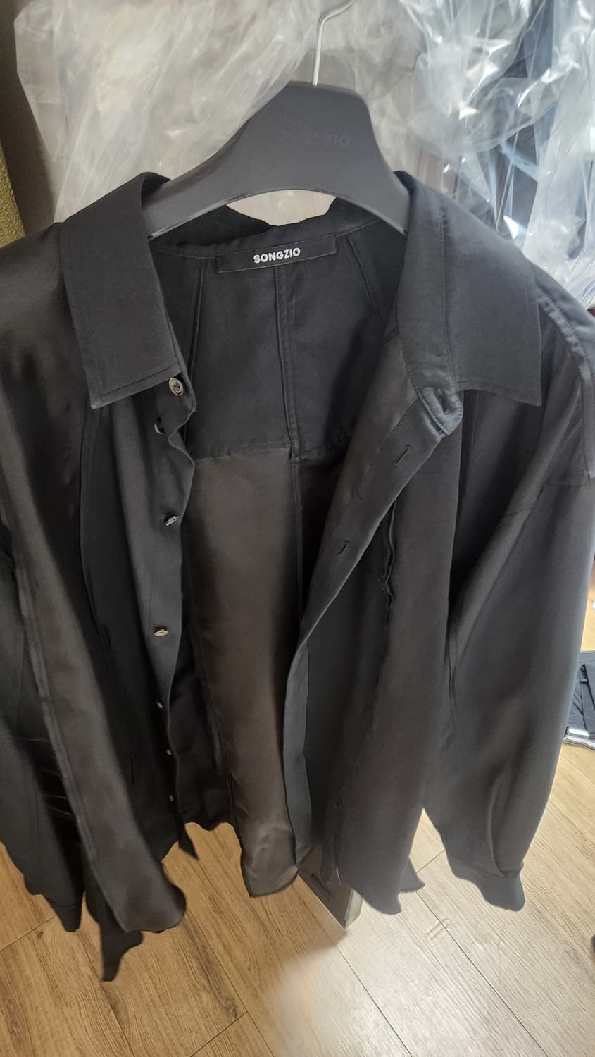 25ss 송지오 어시메트릭 버티컬 셔츠 48 상품이미지3