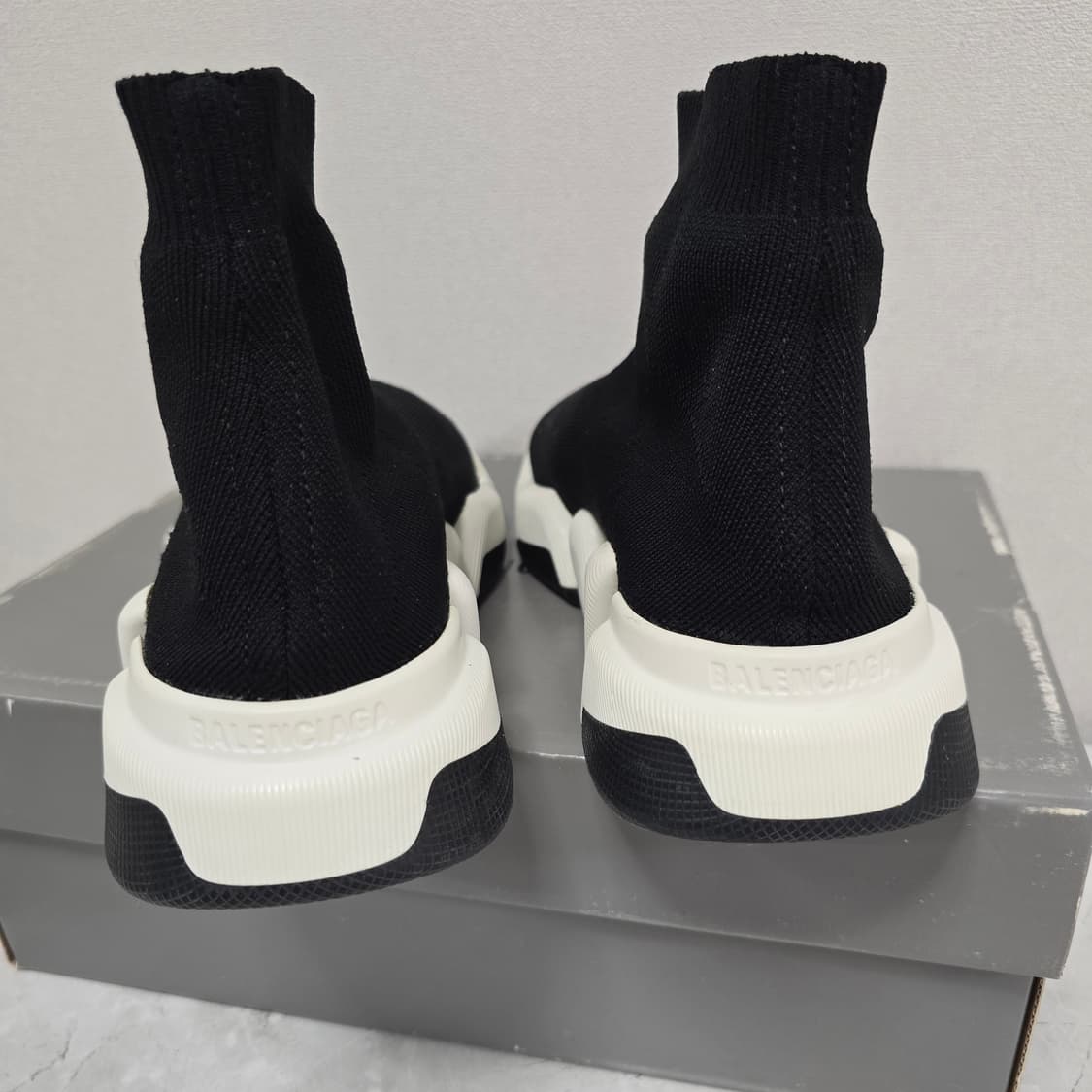 발렌시아가 스피드러너 2.0 스니커즈 신발 37사이즈 240 245 판매 상품이미지5